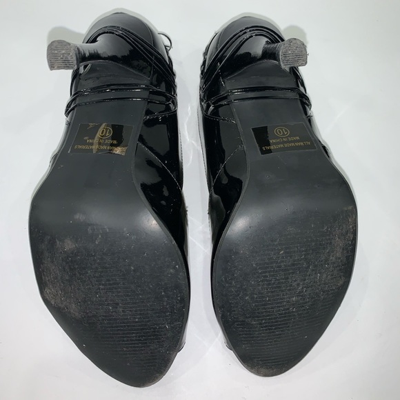 Delicious Black Patent Leather Heels - Picture 6 of 6